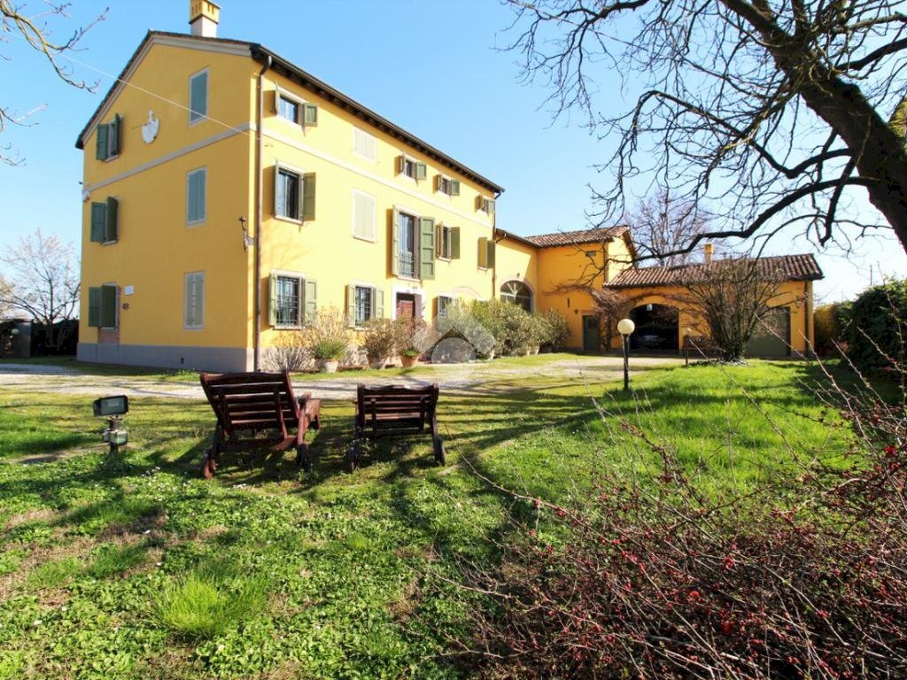 Villa Via Cavour, Novellara - foto 1