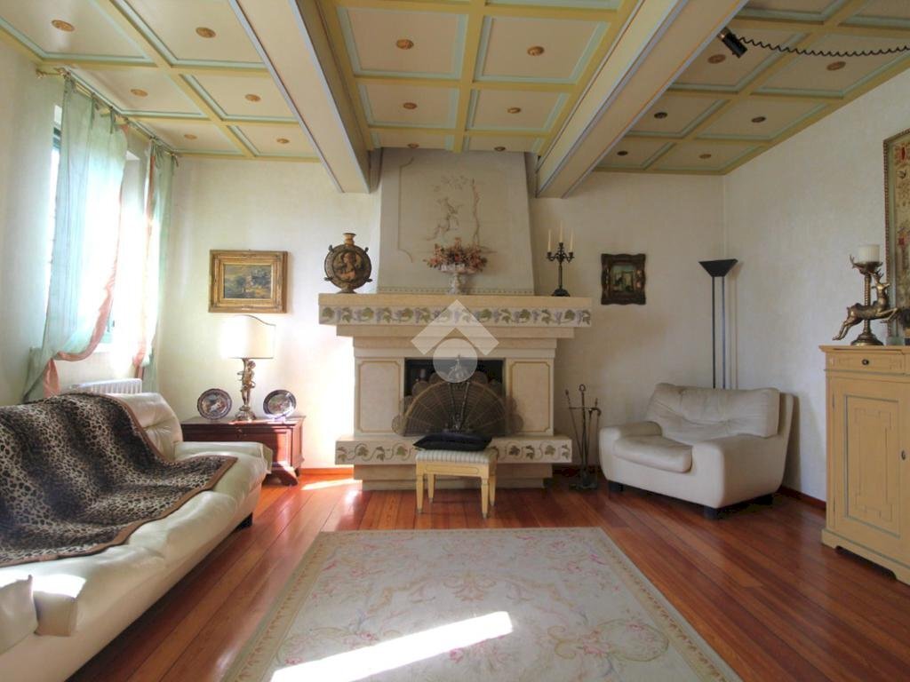 Villa Via Cavour, Novellara - foto 2