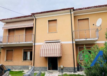 Villa Unifamiliare via botturi, Castiglione delle Stiviere - foto 5