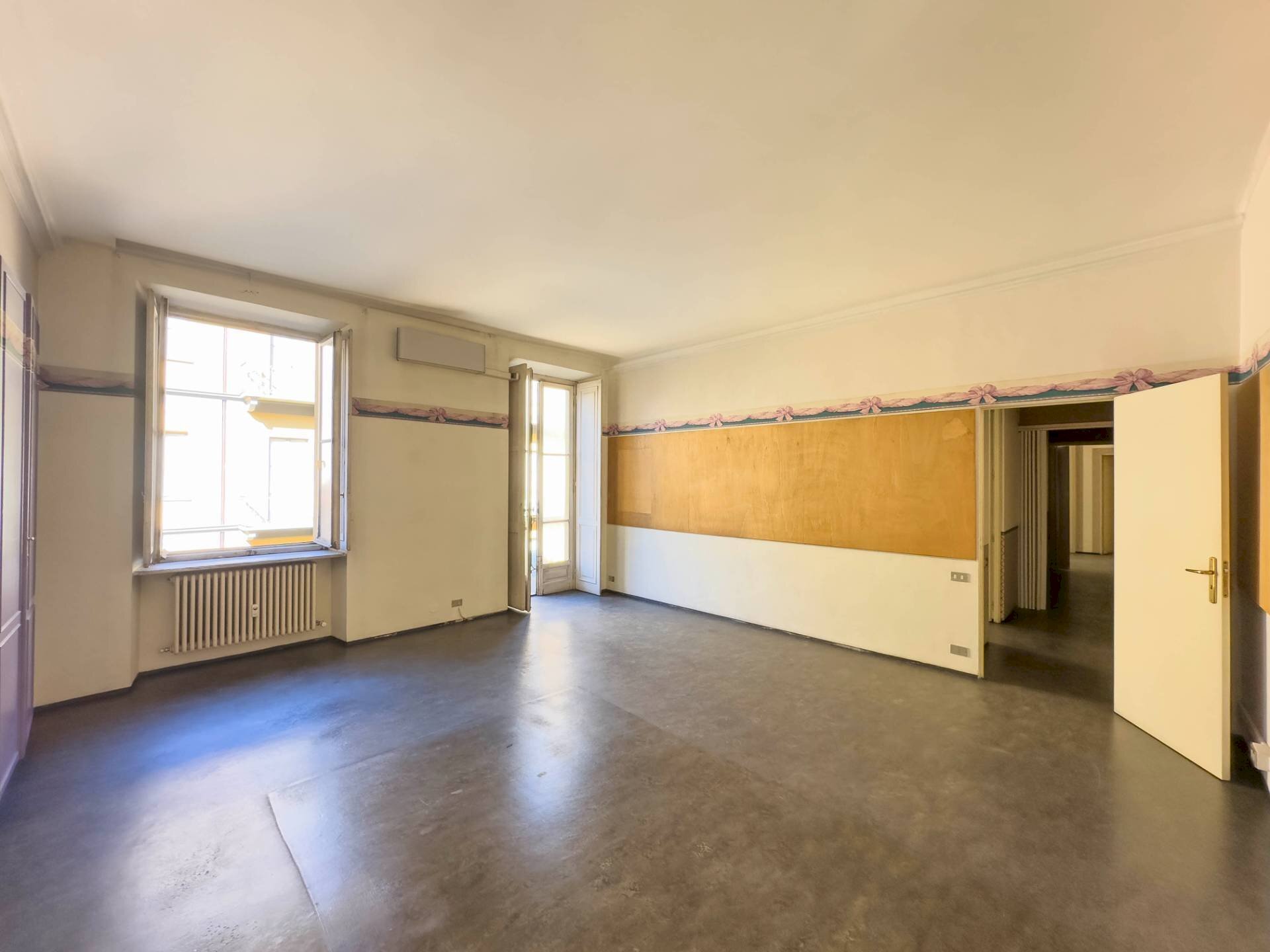 Four-room apartment Via San Quintino, Torino (neighborhood Centro) - photo 2