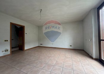 Trilocale Val Brembilla - foto 6