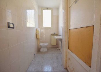 Bagno - Three-room apartment via delle Terme, 1, Roccaforte Mondovì - photo 13
