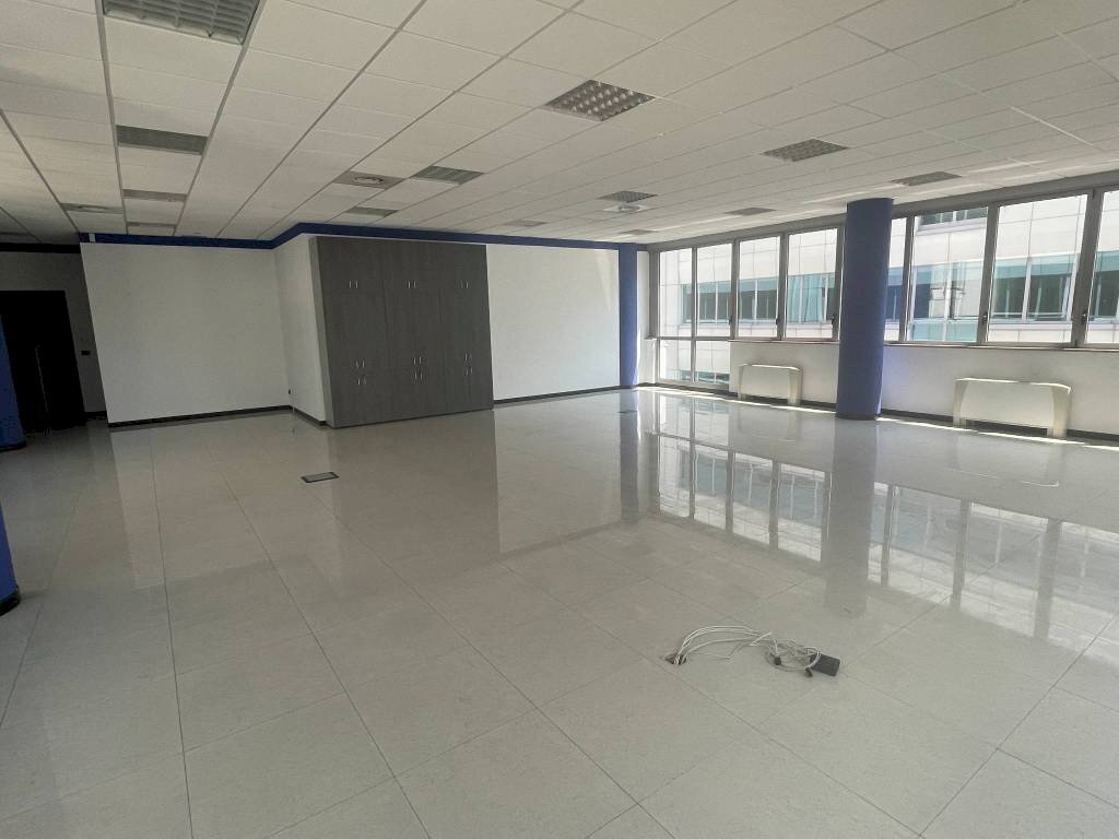 Ufficio - Ufficio strada del Drosso, 33, Torino (zona Mirafiori Sud) - foto 3