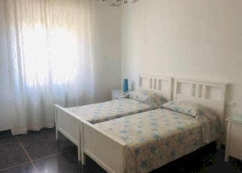 Camera da letto - Quadrilocale via Capitano Lazzaro Parodi, Varazze - foto 16