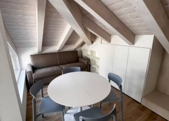 Stanza arredata - Attico via F. M. Accinelli, Varazze - foto 43