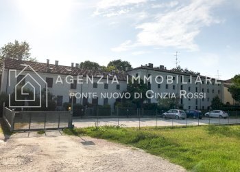 One-room apartment Ravenna (neighborhood San Bartolo) - photo 12