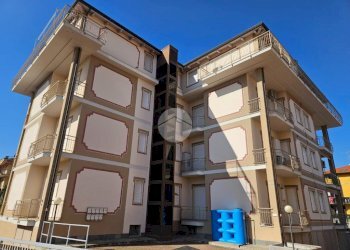 Appartamento Via Cesare Battisti, Diano Marina - foto 2