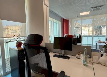 Ufficio Largo delle coffe, Savona (zona Centro) - foto 11