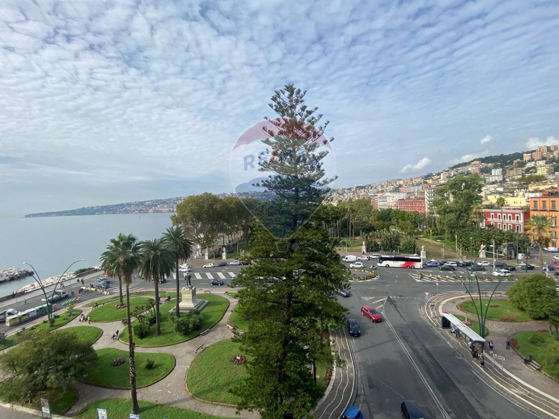 Appartamento Piazza della Vittoria, Napoli (zona San Ferdinando) - foto 1