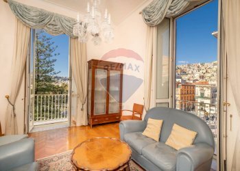 Appartamento Piazza della Vittoria, Napoli (zona San Ferdinando) - foto 5