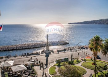 Appartamento Piazza della Vittoria, Napoli (zona San Ferdinando) - foto 24