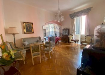 Appartamento Piazza della Vittoria, Napoli (zona San Ferdinando) - foto 9