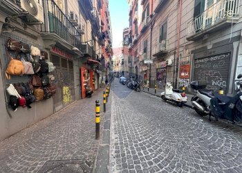 Bilocale Napoli (zona Avvocata) - foto 3