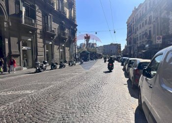 Bilocale Napoli (zona Avvocata) - foto 4