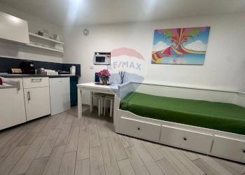 Bilocale Napoli (zona Avvocata) - foto 8