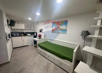 Bilocale Napoli (zona Avvocata) - foto 10