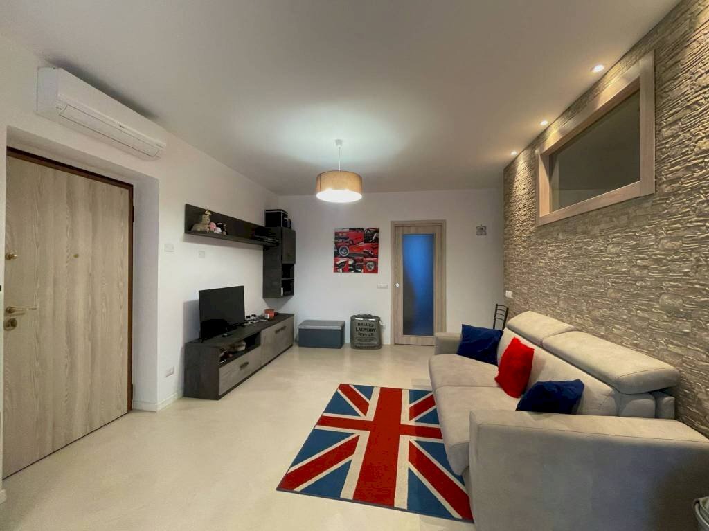 Salone - Trilocale piazza Perino, Volpedo - foto 2