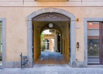 Facciata - Appartamento via Vittorio Emanuele II, 38, Chieri - foto 17