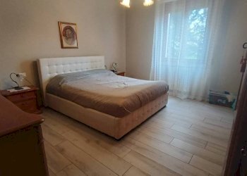 Camera da letto - Quadrilocale via Fratelli Cervi, Montelupo Fiorentino - foto 12