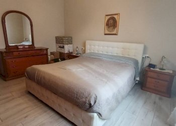 Camera da letto - Quadrilocale via Fratelli Cervi, Montelupo Fiorentino - foto 13