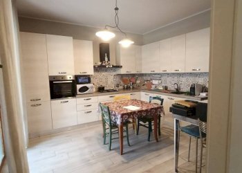 Cucina - Quadrilocale via Fratelli Cervi, Montelupo Fiorentino - foto 1