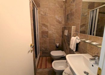 Bagno - Hotel San Bartolomeo al Mare - foto 8