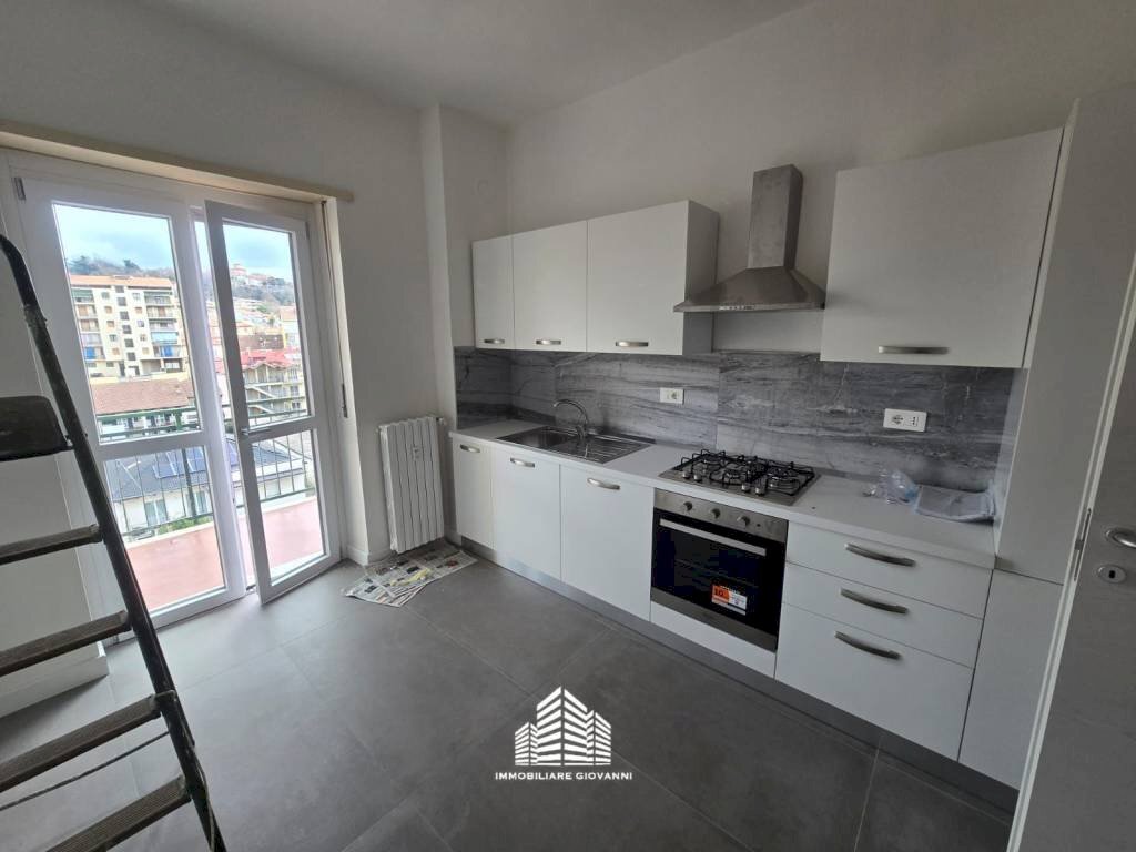 Cucina - Non-buildable land via Crimea, 15, Bra - photo 1