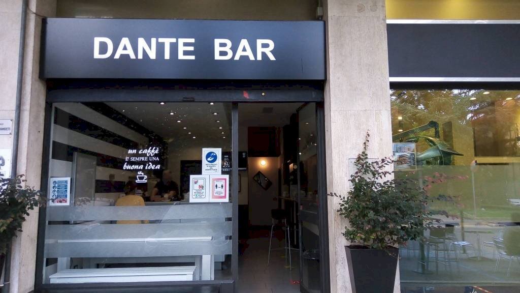 Interno non residenziale - Bar Tavola Calda - Fredda via Dante, Erba - foto 3