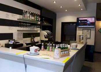 Interno non residenziale - Cafeteria - Cold Bar via Dante, Erba - photo 4