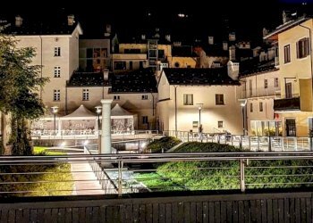 Locale Commerciale Via Quintane, 2, Aosta - foto 4