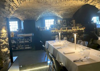 Locale Commerciale Via Quintane, 2, Aosta - foto 7