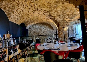 Locale Commerciale Via Quintane, 2, Aosta - foto 10