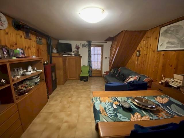 Casa indipendente Frazione Follias 26, Issogne - foto 2