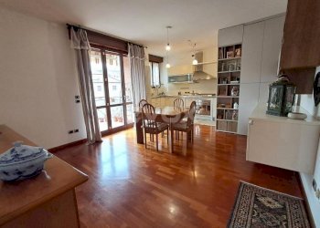 Four-room apartment Valsamoggia - photo 1