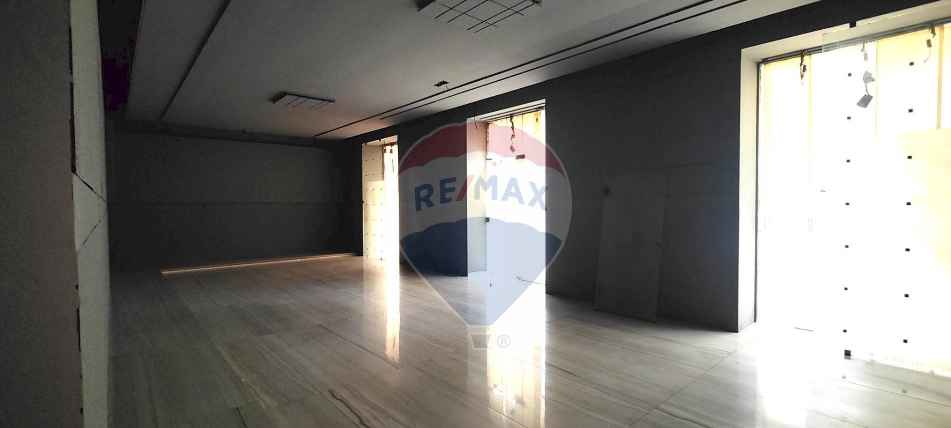 Negozio Via San Pietro, Casoria - foto 3