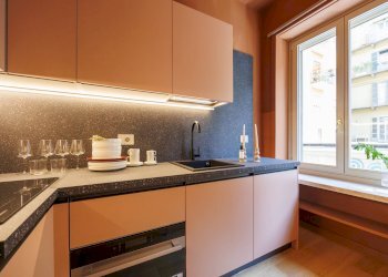One-room apartment Via Alessandro Volta, Torino (neighborhood Centro) - photo 4