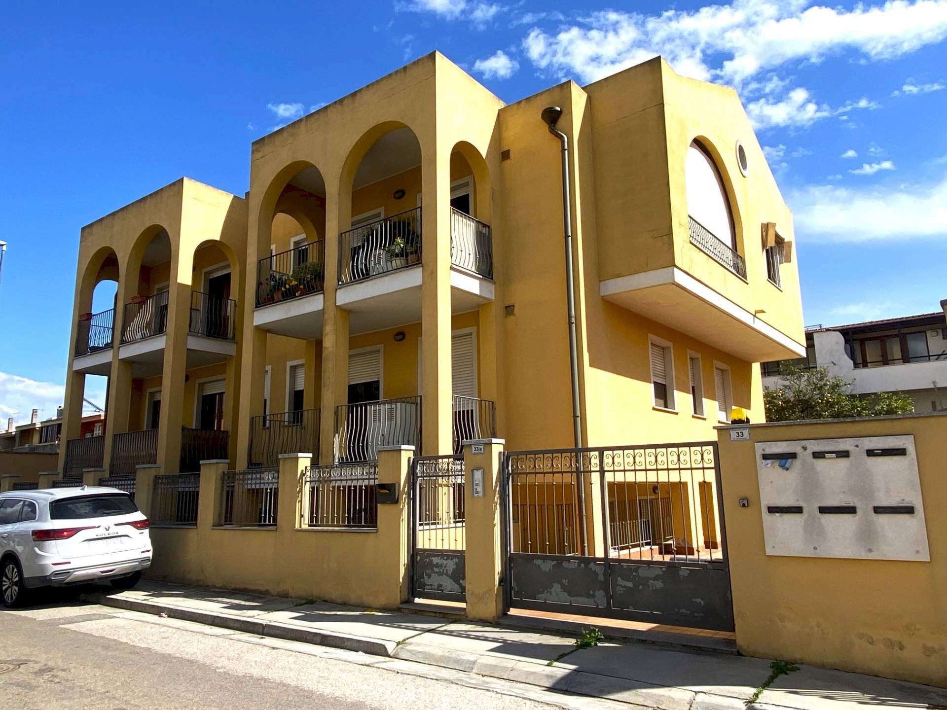 Three-room apartment Selargius - photo 2