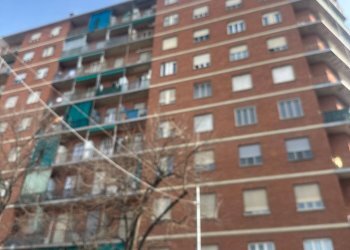 Bilocale Piazza Bengasi, Torino (zona Nizza Millefonti) - foto 1