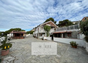 Two-room apartment via San Damiano, Andora - photo 17