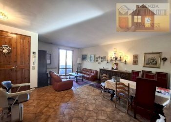 Soggiorno - Casa indipendente via Galileo Galilei, Poggio a Caiano - foto 2