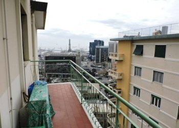 Balcone - Trilocale via San Bartolomeo del Fossato, 74, Genova (zona Sampierdarena) - foto 22