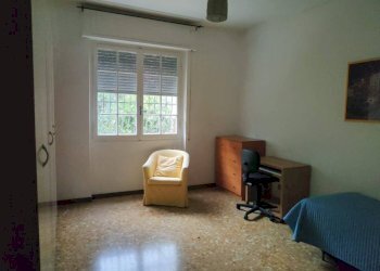 Camera da letto - Quadrilocale Genova (zona Bolzaneto) - foto 33
