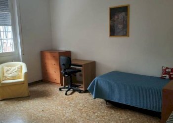 Camera da letto - Quadrilocale Genova (zona Bolzaneto) - foto 38