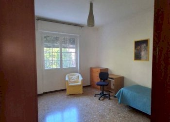 Camera da letto - Quadrilocale Genova (zona Bolzaneto) - foto 46