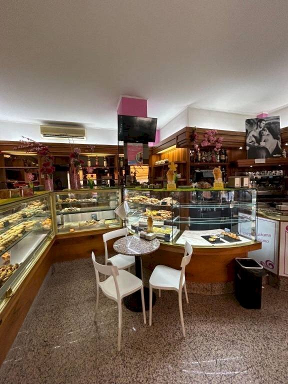 Interno non residenziale - Negozio via Nicomede Bianchi, 62, Torino - foto 2