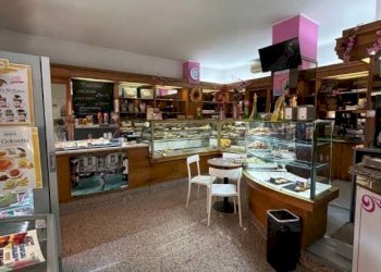 Interno non residenziale - Negozio via Nicomede Bianchi, 62, Torino - foto 4