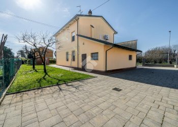 Casa indipendente Via Giosuè Carducci, Novellara - foto 5