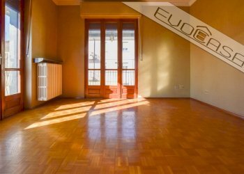 Four-room apartment Via Carducci  18, Pinerolo - photo 1