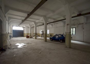 Capannone Via Ovada, Genova (zona Voltri) - foto 5