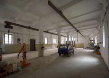 Capannone Via Ovada, Genova (zona Voltri) - foto 6